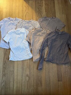 6 PC BUNDLE SKIMS FITS EVERYBODY TEES